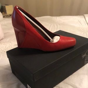 CALVIN KLEIN COLLECTION HEELS